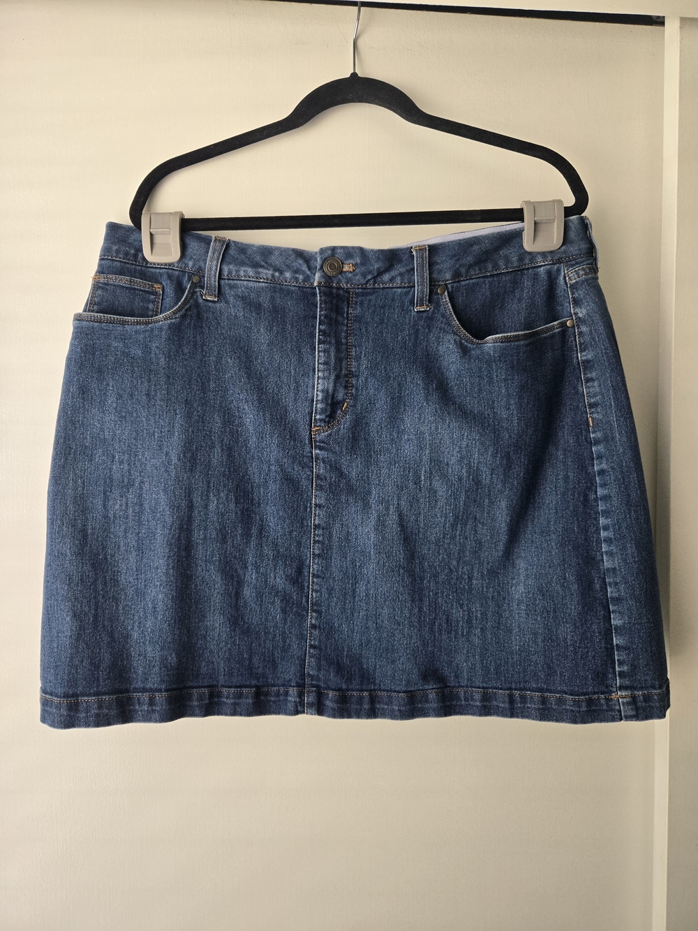 Croft & Barrow Classic Denim Skort. Size 18